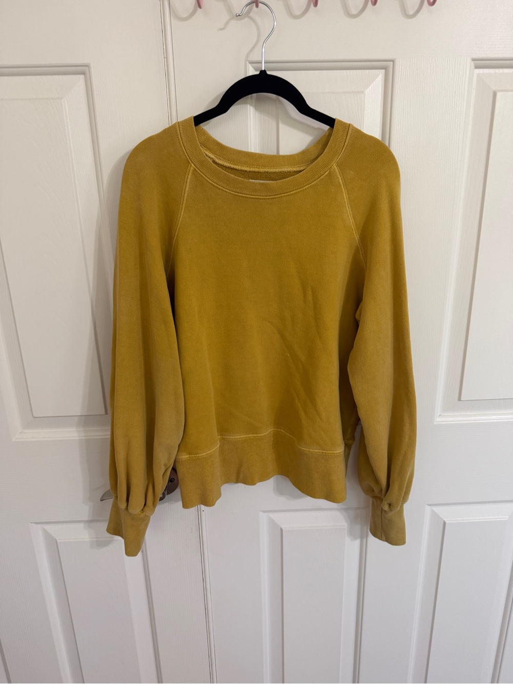 Rivet & Thread M Mystic Yellow Balloon Sleeve Sweatshirt 100% Cotton USA